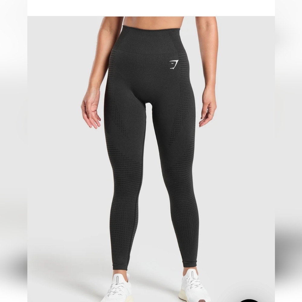 NWOT Gymshark Vital Seamless 2.0 Legging Black Marl Regular Length Small